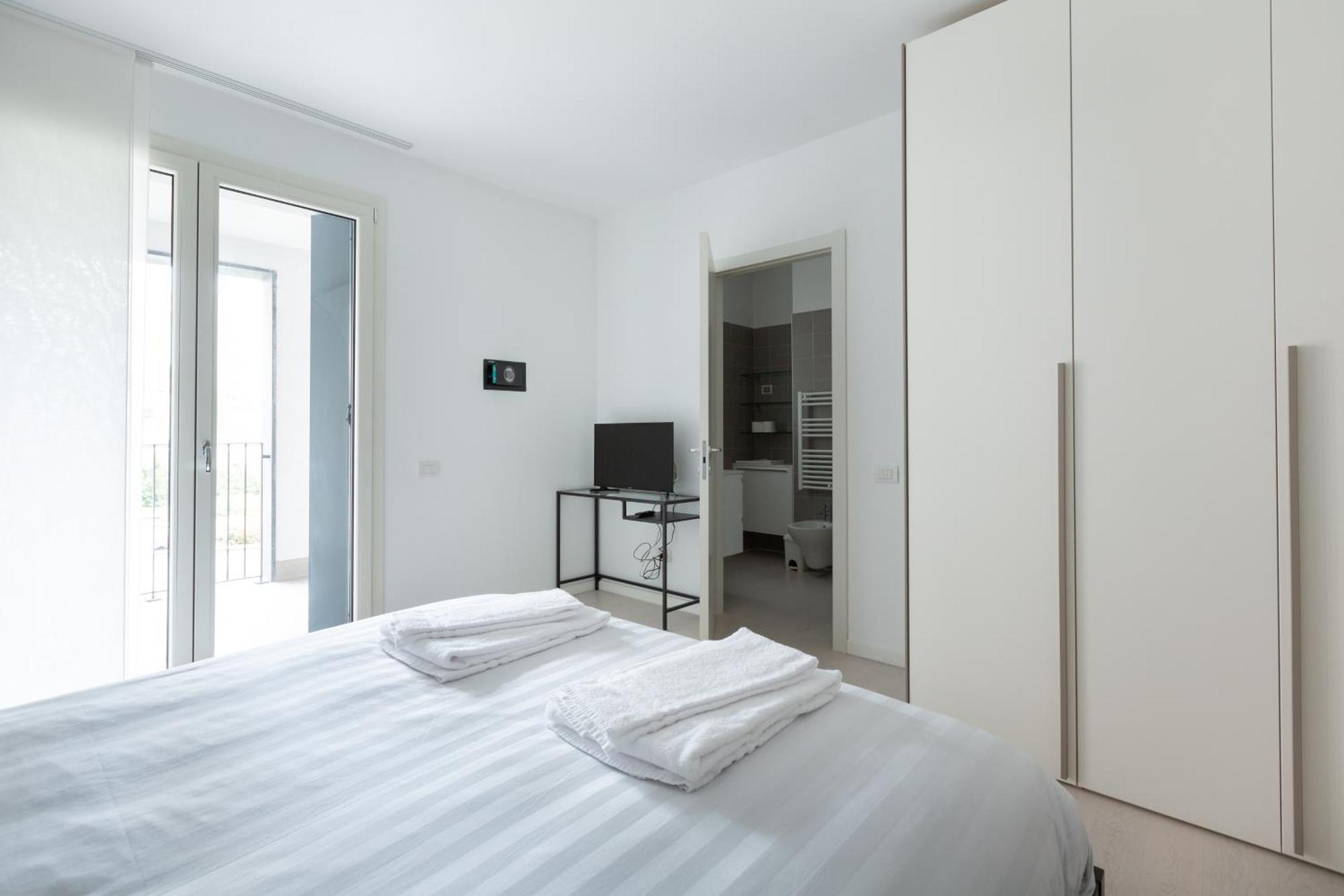 Porta Nuova Bright And Roomy Flat มิลาน ภายนอก รูปภาพ