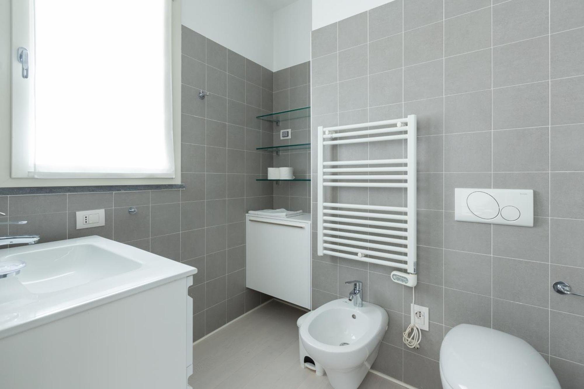 Porta Nuova Bright And Roomy Flat มิลาน ภายนอก รูปภาพ