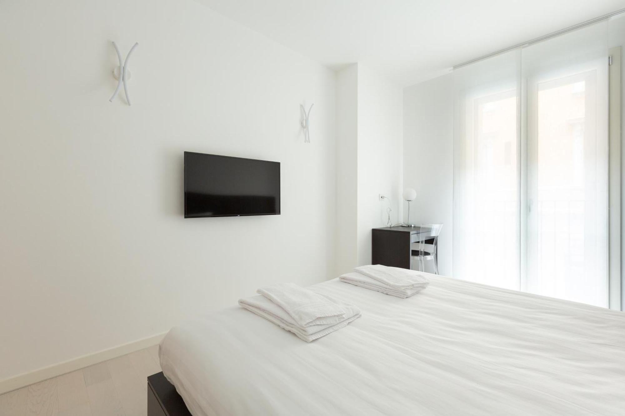 Porta Nuova Bright And Roomy Flat มิลาน ภายนอก รูปภาพ